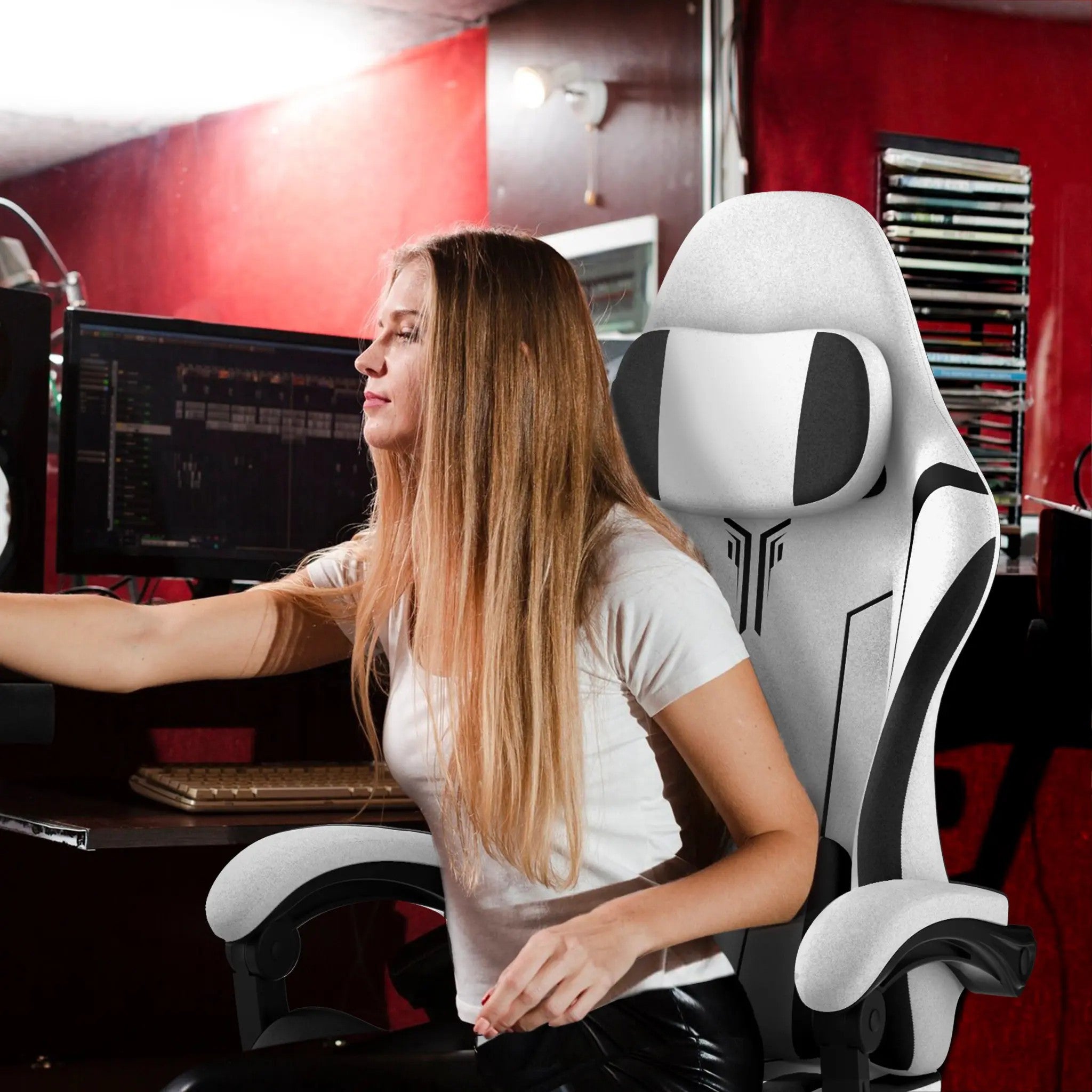 Ergonomic Gaming and Office Chair with Lumbar Support & Headrest Adjustable Height, Built in Footrest, 135kg Weight Capacity, Ideal for PC Gaming and Work, Pc Gaming Chair, Gaming Ergonomic Chair, Adjustable Computer Chair, S