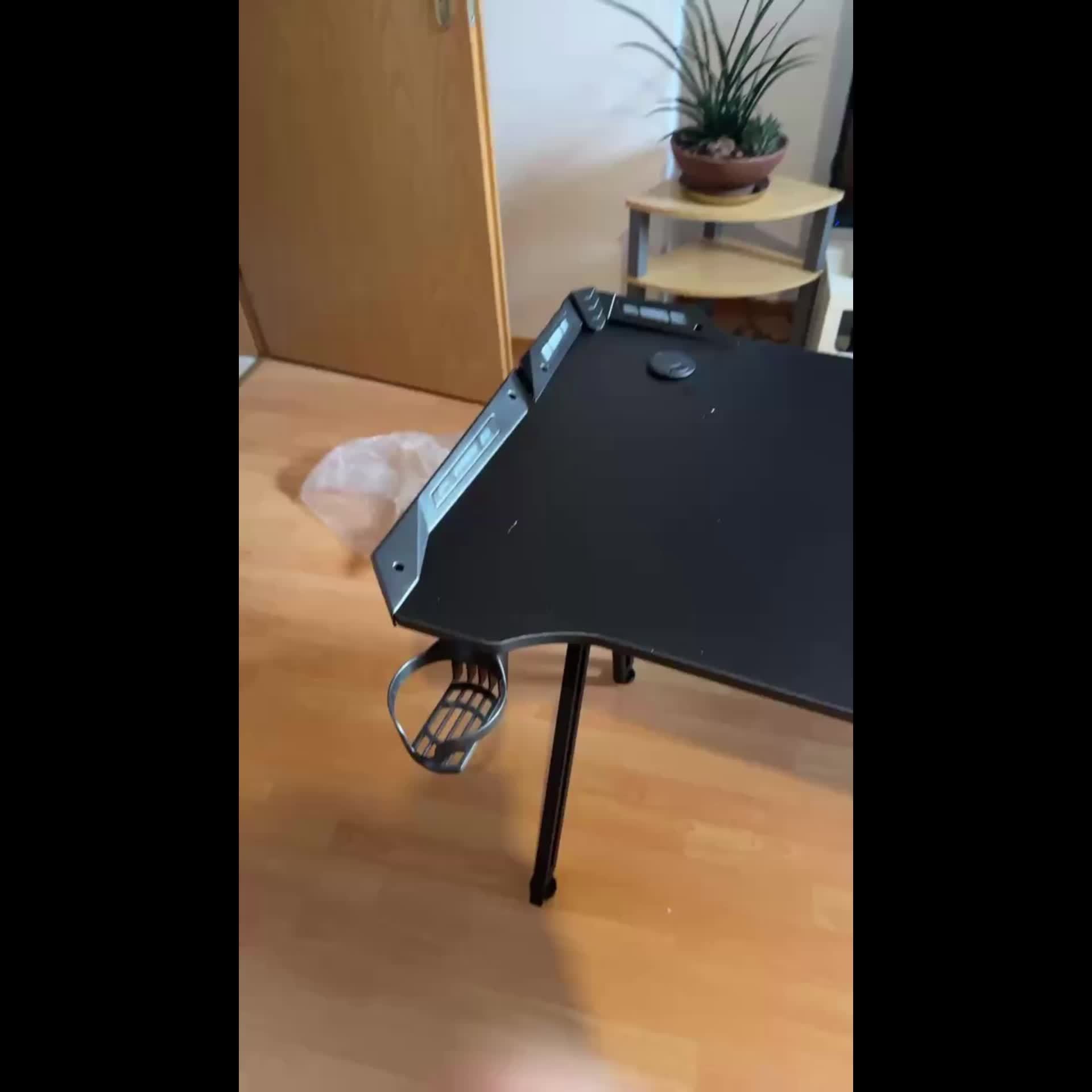 BayernLive Gaming Desk - Large Computer Desk with Carbon Fiber-like top, Heavy-Duty A-Frame Legs, Ergonomic Height Adjustment, Cable Management System, Cup Holder & Headphone slot - Available in 3 Sizes (120x60/140x60/160x60)